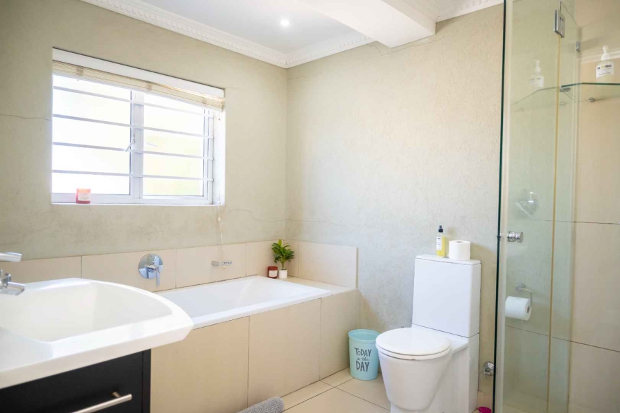 4 Bedroom Property for Sale in Humerail Eastern Cape